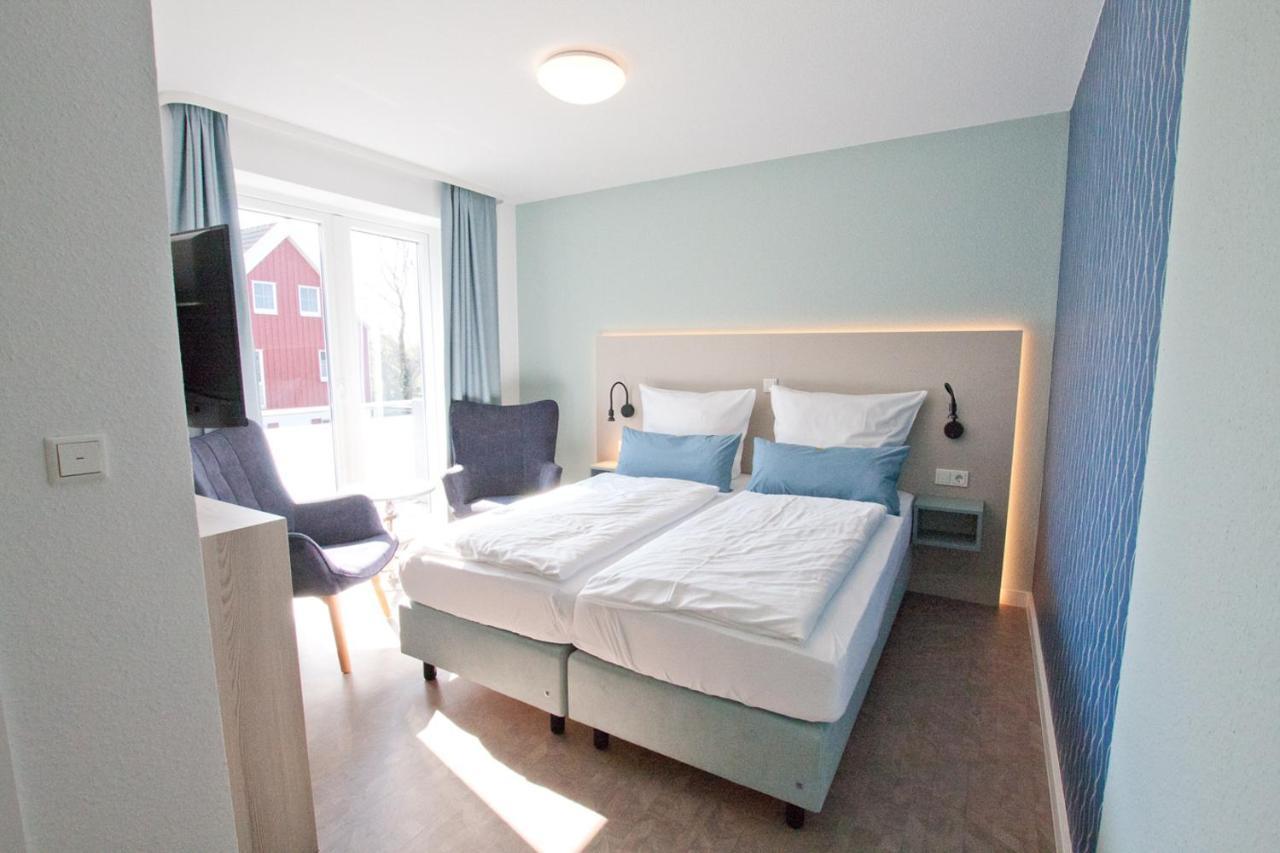 Hotel Garni Goldener Anker Greetsiel Exterior foto