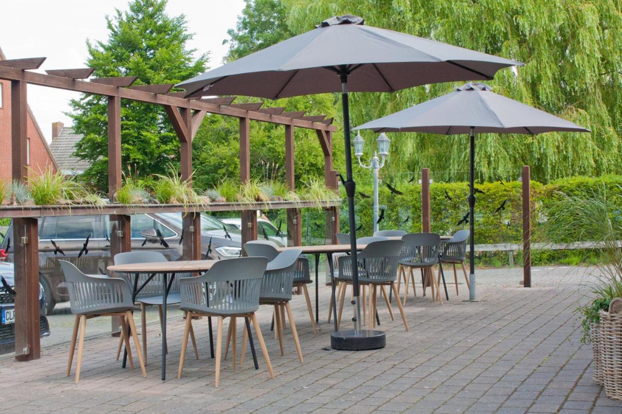 Hotel Garni Goldener Anker Greetsiel Exterior foto