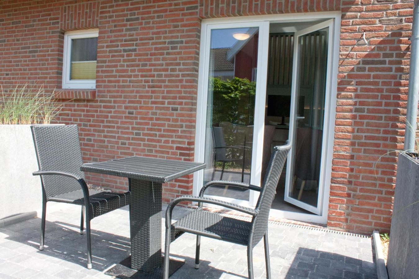 Hotel Garni Goldener Anker Greetsiel Exterior foto